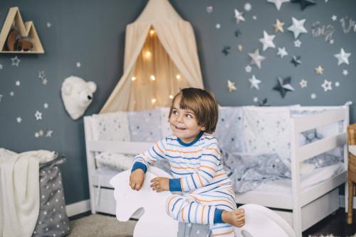 Как назвать девочку 2022 года. Самые редкие имена девочкам, редкое женское имя новорожденной дочке 03