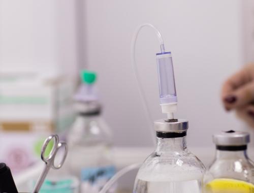 Сколько алкоголь держится в организме после запоя: полное руководство 02