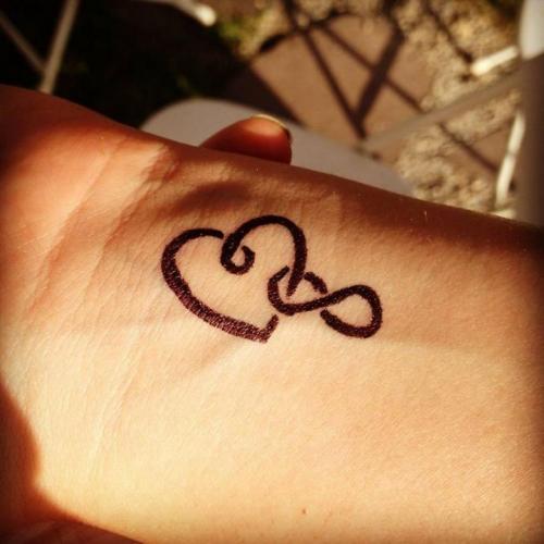 Фразы и надписи в тюремной татуировке. Татуировки блатных и их значение. Фразы и надписи в тюремной татуировке 32 Фразы и надписи в тюремной татуировке. Татуировки блатных и их значение. Фразы и надписи в тюремной татуировке 32