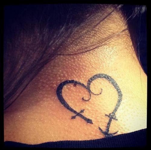 Фразы и надписи в тюремной татуировке. Татуировки блатных и их значение. Фразы и надписи в тюремной татуировке 33 Фразы и надписи в тюремной татуировке. Татуировки блатных и их значение. Фразы и надписи в тюремной татуировке 33