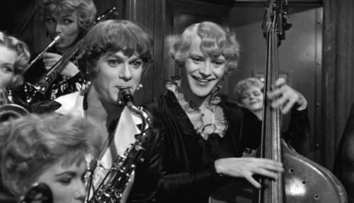 Фразы для тату мотивирующие. Топ-30 очень крутых цитат для татуировки!