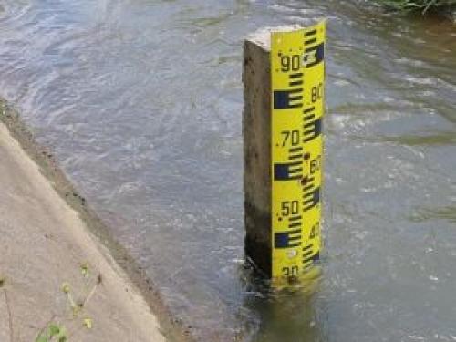 Влияет ли глубина воды на клев рыбы. Как влияет на клев рыбы изменение уровня воды