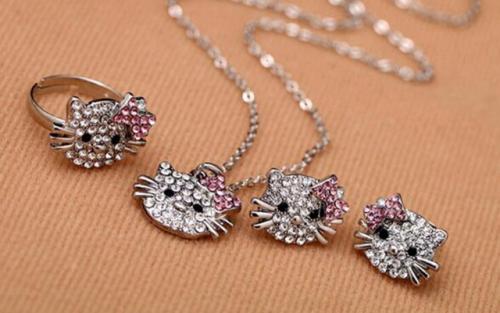 Необычные подарки для детей 10 лет. Что можно подарить на День рождения 10 лет: рейтинги и антирейтинги подарков