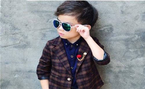 Самое популярное мужское имя в России. Самые популярные имена для мальчиков в России