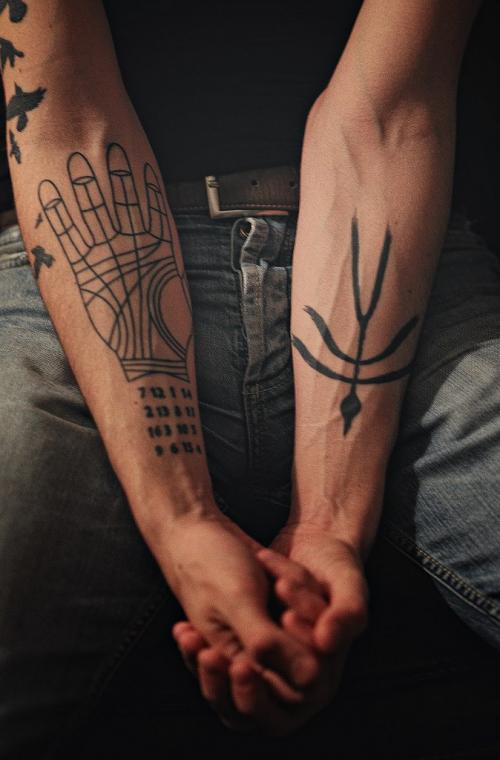 100+ Значений татуировок для мужчин и Женщин 2022. Новые татуировки в 2022 году — фото и эскизы