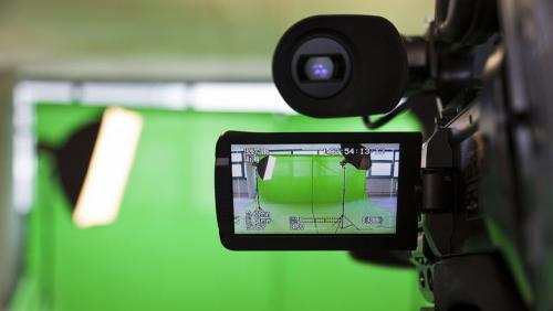 Постоянный студийный свет. Плюсы и минусы постоянного освещения