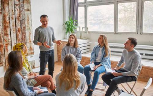 Как выйти из запоя форум алкоголиков. Муж в запое месяц и больше: что делать, если такие ситуации повторяются