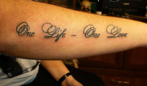 Татуировки надписи на латыни с переводом.. Тату на латыни с переводом для мужчин: фотоподборка