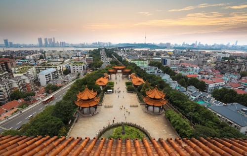 На каком месте москва по площади в мире. Топ-10 самых больших городов в мире по площади