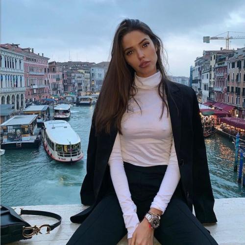 Привычки богатых женщин. 5 привычек, которые есть только у жен богатых людей