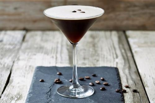 Какие напитки можно приготовить на основе самых модных рецептов кофе. 20 кофейных коктейлей, которые сможет приготовить каждый