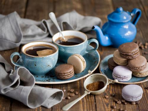 Что означает фраза Весь мир в чашке. 