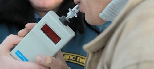 Как пищеварение влияет на скорость выветривания пив. Через сколько времени можно сесть за руль, выпив бутылку пива