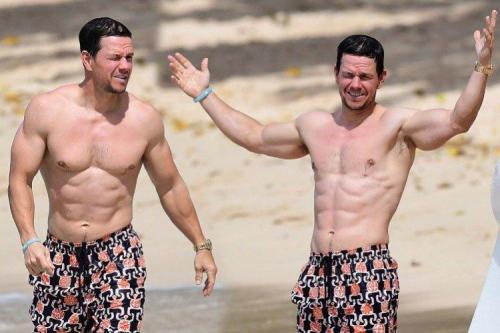 10 звезд с самой красивой фигурой. Топ-10 голливудских актеров с идеальной фигурой