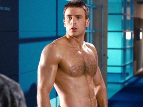 10 звезд с самой красивой фигурой. Топ-10 голливудских актеров с идеальной фигурой